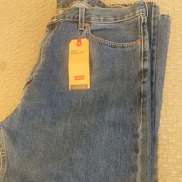 Levi 505 Jeans - Picture 4 of 7